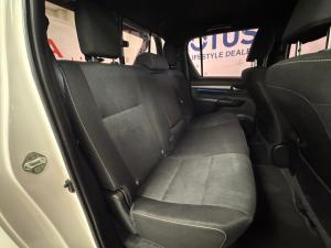 Toyota Hilux 2.8GD-6 double cab Legend auto - Image 15