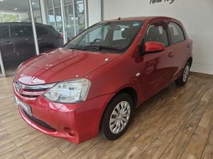 Toyota Etios hatch 1.5 Xi - Image 13