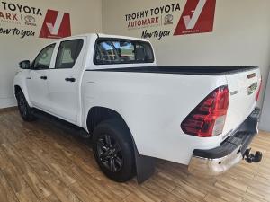 Toyota Hilux 2.4GD-6 double cab 4x4 Raider manual - Image 14