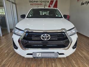 Toyota Hilux 2.4GD-6 double cab 4x4 Raider manual - Image 4