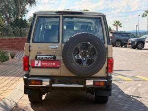 Toyota Land Cruiser 76 2.8GD-6 station wagon LX auto - Image 5
