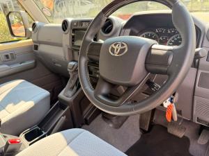 Toyota Land Cruiser 76 2.8GD-6 station wagon LX auto - Image 7