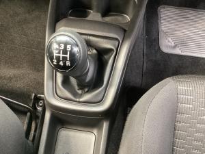Suzuki Swift 1.2 GL - Image 10