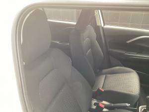 Suzuki Swift 1.2 GL - Image 15