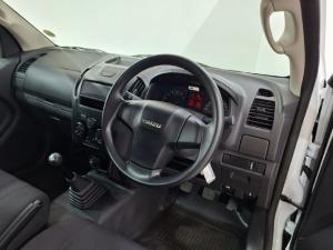 Isuzu D-Max Gen 6 250c single cab Fleetside - Image 10