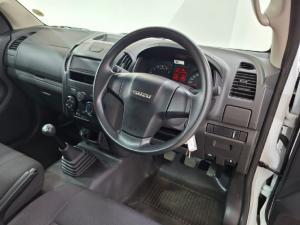 Isuzu D-Max Gen 6 250c single cab Fleetside - Image 11