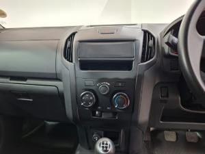 Isuzu D-Max Gen 6 250c single cab Fleetside - Image 13