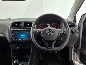 Volkswagen Polo sedan 1.6 manual - Image 18