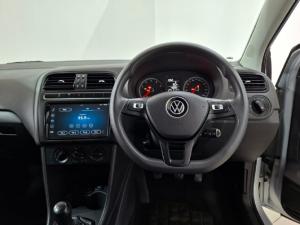 Volkswagen Polo sedan 1.6 manual - Image 24