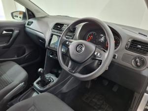 Volkswagen Polo sedan 1.6 manual - Image 27