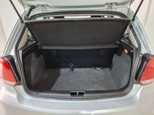 Volkswagen Polo sedan 1.6 manual - Image 6
