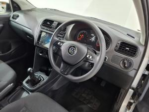 Volkswagen Polo sedan 1.6 manual - Image 8