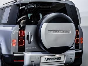 Land Rover Defender 110 D250 SE - Image 10