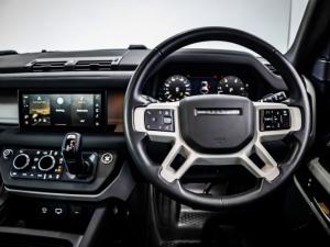 Land Rover Defender 110 D250 SE - Image 14