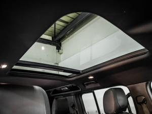 Land Rover Defender 110 D250 SE - Image 21