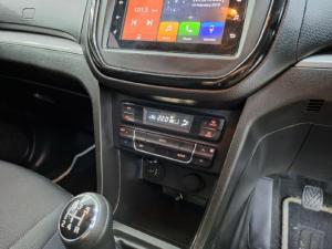 Suzuki Vitara Brezza 1.5 GLX - Image 15