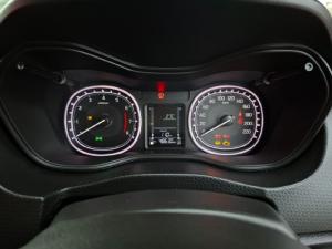 Suzuki Vitara Brezza 1.5 GLX - Image 20