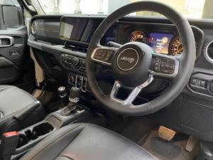 Jeep Wrangler Unlimited 2.0T Sahara - Image 4