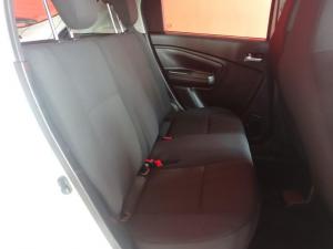 Toyota Vitz 1.0 XR manual - Image 8