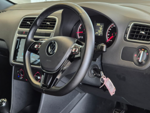 Volkswagen Polo Vivo hatch 1.0TSI GT - Image 8