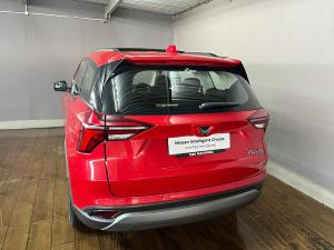 Mahindra XUV700 2.0T AX5 - Image 9