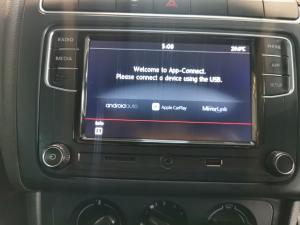 Volkswagen Polo Vivo hatch 1.4 Comfortline - Image 15