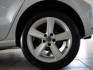 Volkswagen Polo Vivo hatch 1.4 Comfortline - Image 12
