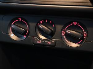 Volkswagen Polo Vivo hatch 1.4 Comfortline - Image 20