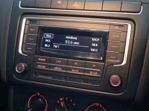 Volkswagen Polo Vivo hatch 1.4 Trendline - Image 21