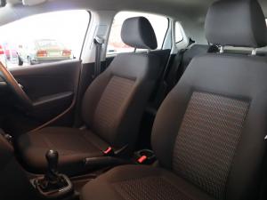 Volkswagen Polo Vivo hatch 1.4 Trendline - Image 12