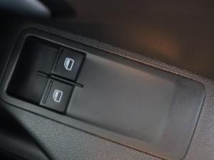 Volkswagen Polo Vivo hatch 1.4 Trendline - Image 22