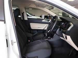 Volkswagen Polo hatch 1.0TSI Life auto - Image 18