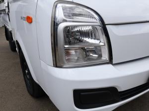 Hyundai H-100 Bakkie 2.6D deck - Image 5