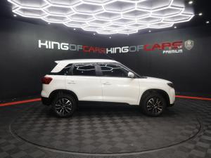 Toyota Urban Cruiser 1.5 XR manual - Image 1