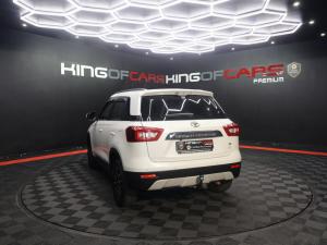 Toyota Urban Cruiser 1.5 XR manual - Image 4