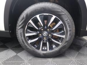 Toyota Urban Cruiser 1.5 XR manual - Image 7