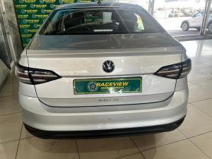 Volkswagen Polo sedan 1.6 manual - Image 2