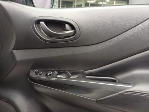 Nissan Navara 2.5DDTi double cab Pro-2X - Image 24