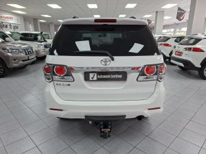 Toyota Fortuner 3.0D-4D Ltd edition auto - Image 5