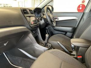 Suzuki Vitara Brezza 1.5 GLX - Image 7