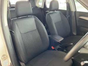 Suzuki Vitara Brezza 1.5 GLX - Image 17