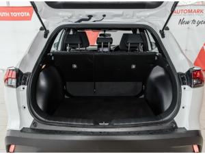 Toyota Corolla Cross 1.8 Xi - Image 12