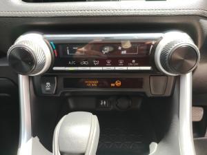 Toyota RAV4 2.0 GX auto - Image 16