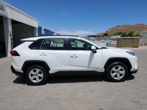Toyota RAV4 2.0 GX auto - Image 3