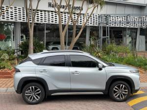 Toyota Starlet Cross 1.5 XR auto - Image 3