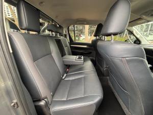 Toyota Hilux 2.8GD-6 double cab 4x4 Raider auto - Image 8