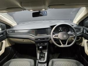 Volkswagen Polo sedan 1.6 manual - Image 6