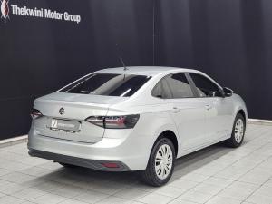 Volkswagen Polo sedan 1.6 manual - Image 2