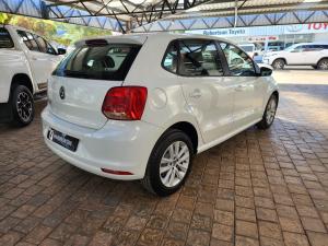 Volkswagen Polo Vivo hatch 1.6 Comfortline auto - Image 2