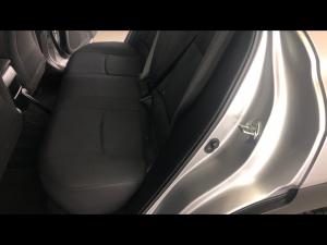 Toyota Corolla Cross 1.8 Xi - Image 11